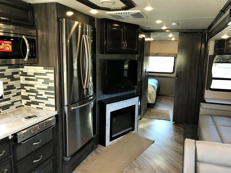 Fleetwood Bounder C Class A Gas Rv For Sale By Owner In