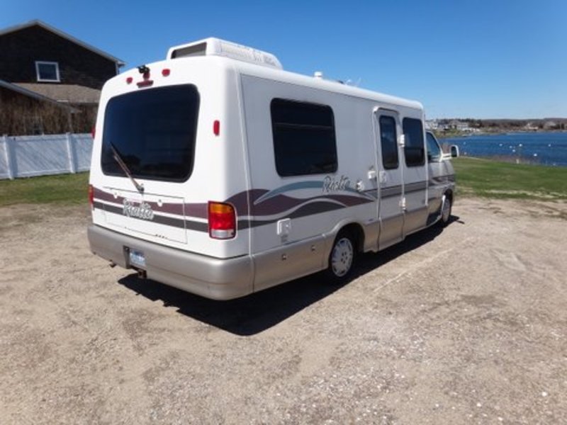 2000 Winnebago Rialta 22qd Class B Rv For Sale By Owner In Wakefield