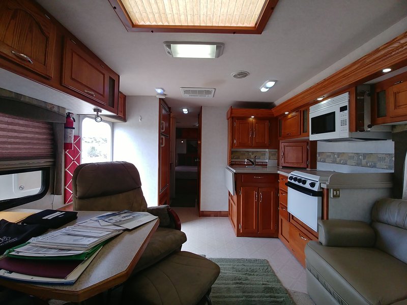 2003 Bigfoot RV 3000 30MH29SL, Class C RV For Sale By Owner in Santa fe