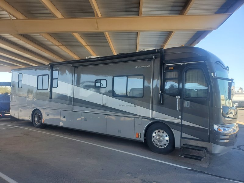 2005 Fleetwood Revolution LE 40E, Class A Diesel RV For Sale By Owner