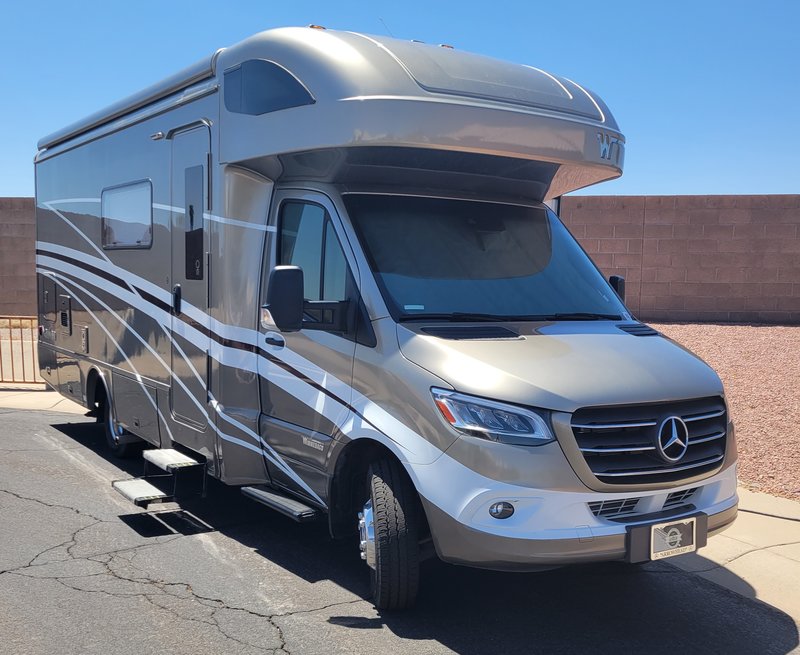 Used 2022 Winnebago Navion 24D for Sale by Owner in Sun city west