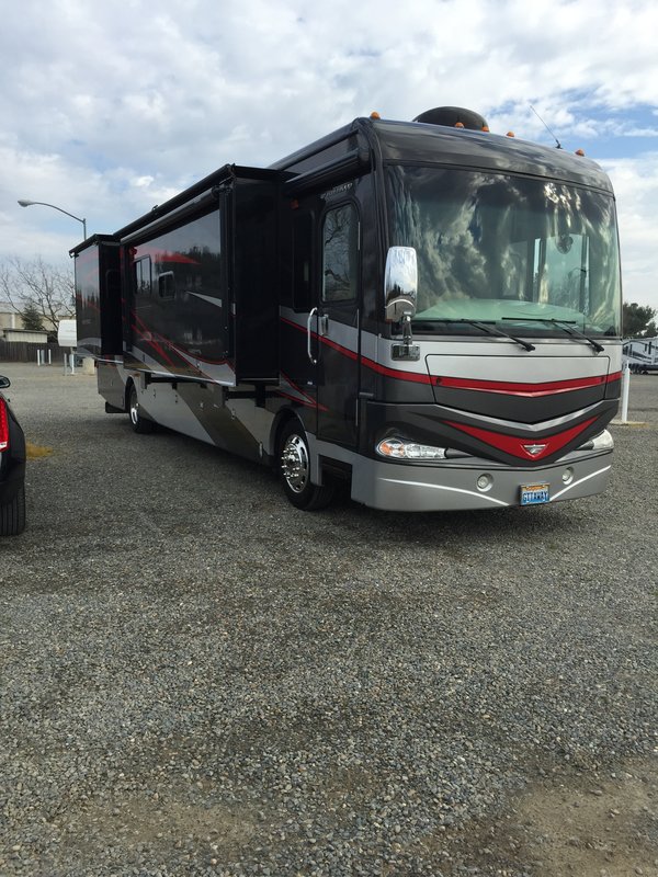 2012 Fleetwood Providence 40K, Class A Diesel RV For Sale By Owner in