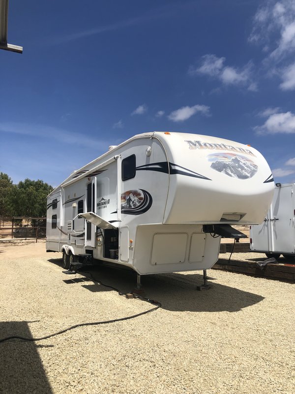 2012 Keystone Montana Mountaineer 345DBQ, 5th Wheels RV For Sale By