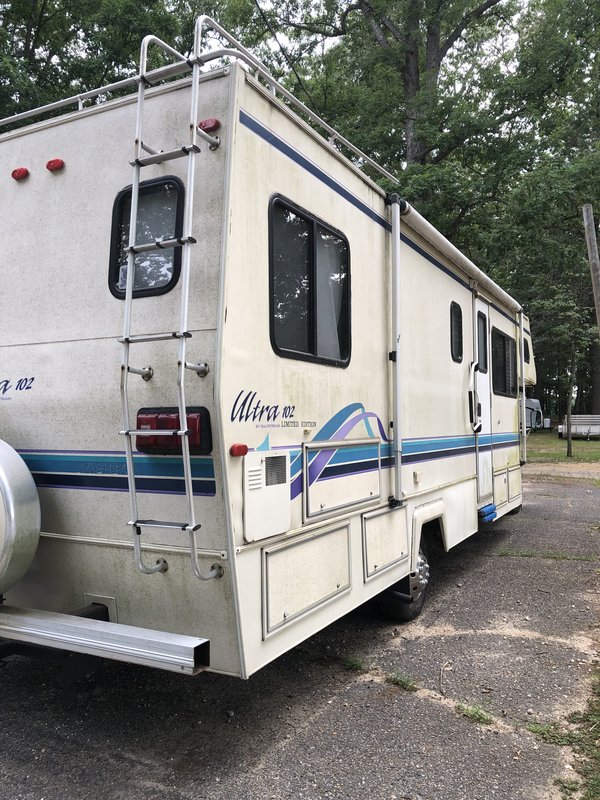 1994 Gulf Stream Ultra 102, Class C RV For Sale By Owner in Newfield