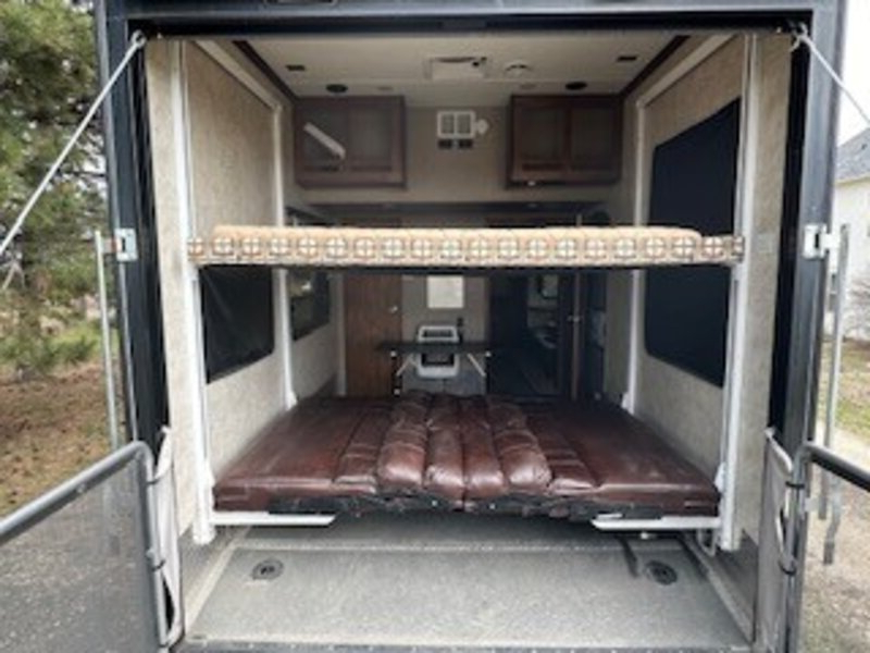 Used 2015 Keystone Carbon 357 for Sale by Owner in Pilot mound, Iowa RVT