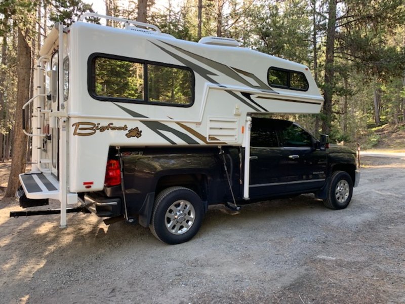 2017 Bigfoot RV 1500 15C8.2FR, Truck Campers RV For Sale By Owner in