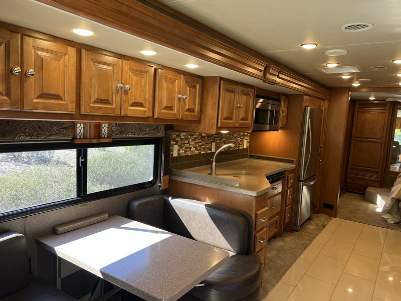 2017 Tiffin Allegro RED 33AA, Class A Diesel RV For Sale By Owner in