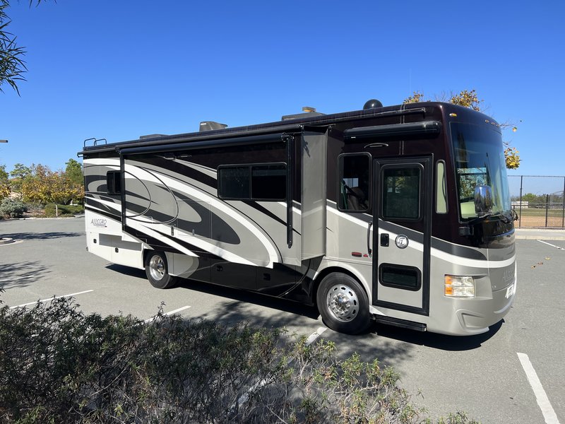 2017 Tiffin Allegro RED 33AA, Class A Diesel RV For Sale By Owner in