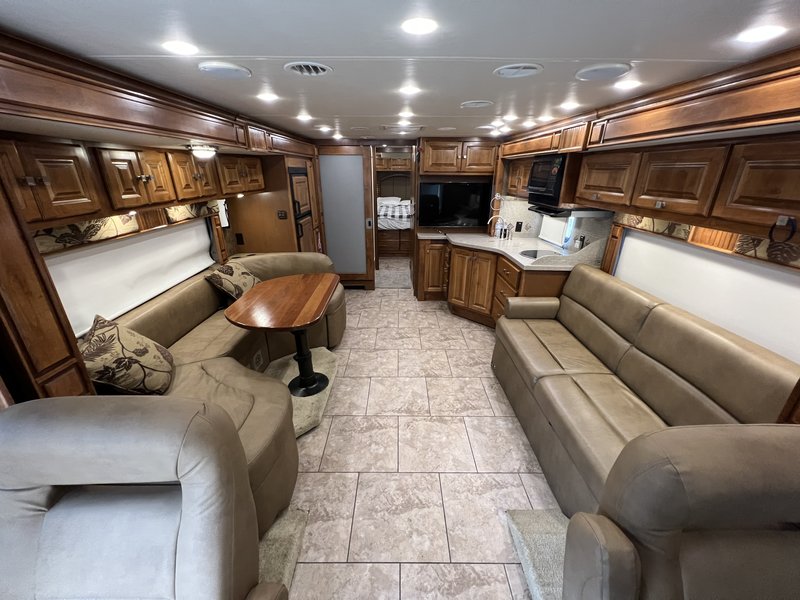 Used 2014 Tiffin Allegro Breeze 32BR for Sale by Owner in Rogersville ...