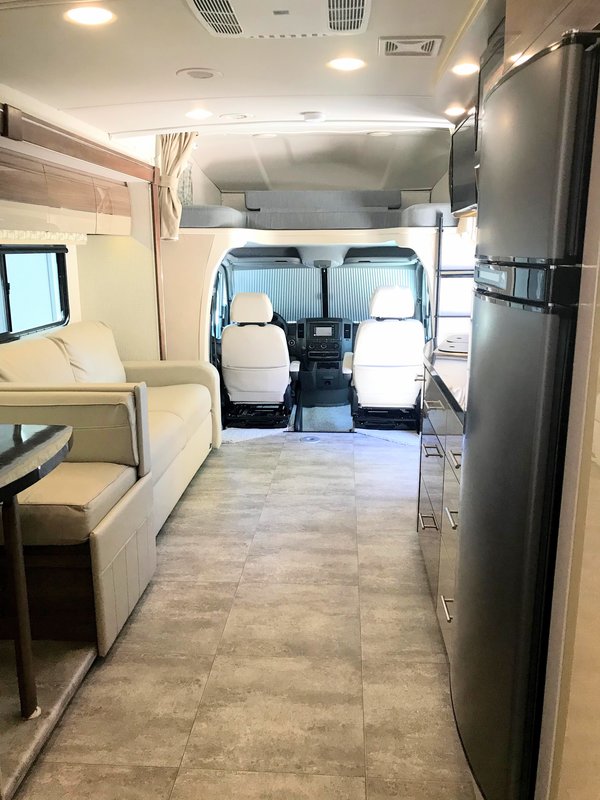 2016 Winnebago View 24M, Class C RV For Sale By Owner in Brentwood