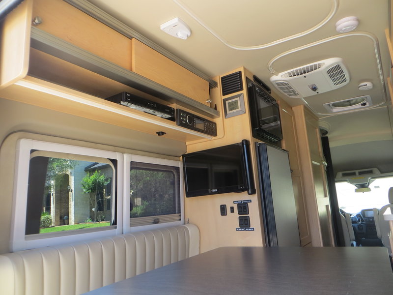 2017 Winnebago Paseo BF848P, Class B RV For Sale By Owner in Tomball