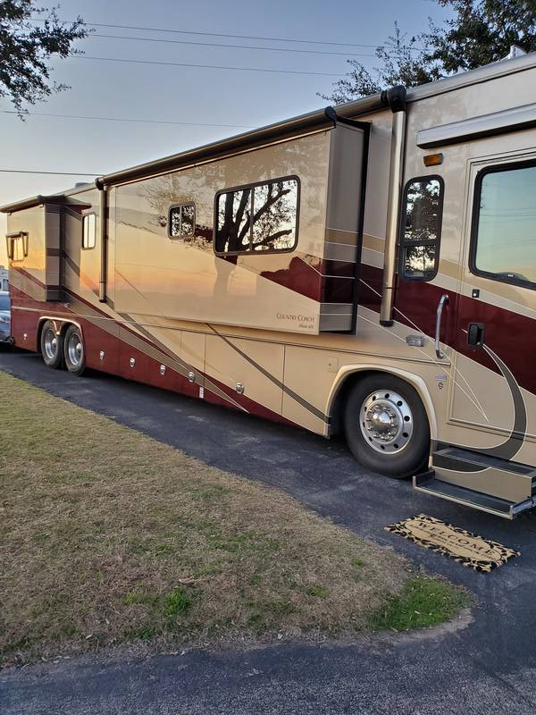 2007 Country Coach Allure 470 SISKIYOU SUMMIT, Class A Diesel RV For Sale By Owner in