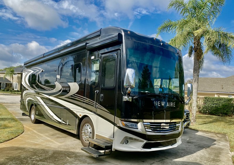 Used 2020 Newmar New Aire 3545 for Sale by Owner in Debary, Florida RVT