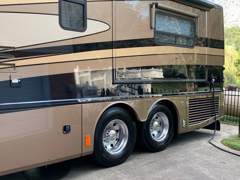 2006 American Coach American Tradition 42R, Class A Diesel RV For