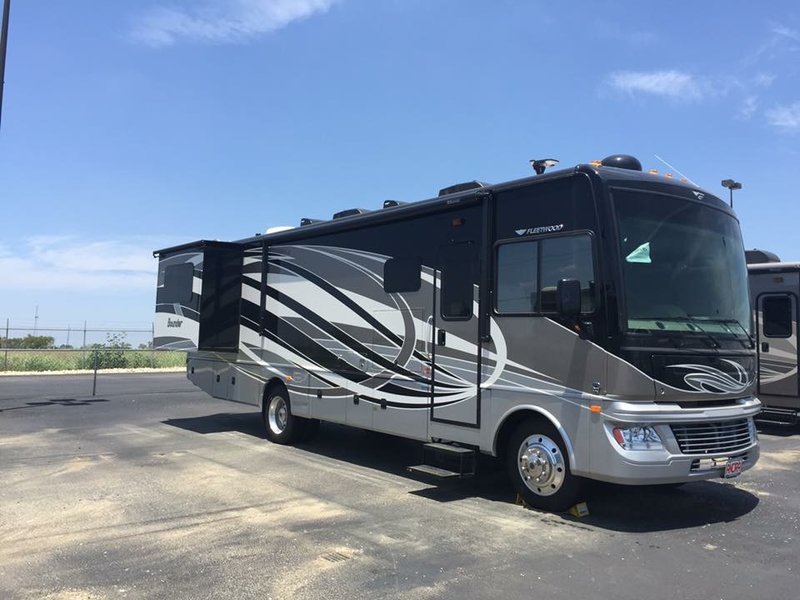 2015 Fleetwood Bounder 33C, Class A - Gas RV For Sale By Owner in ...