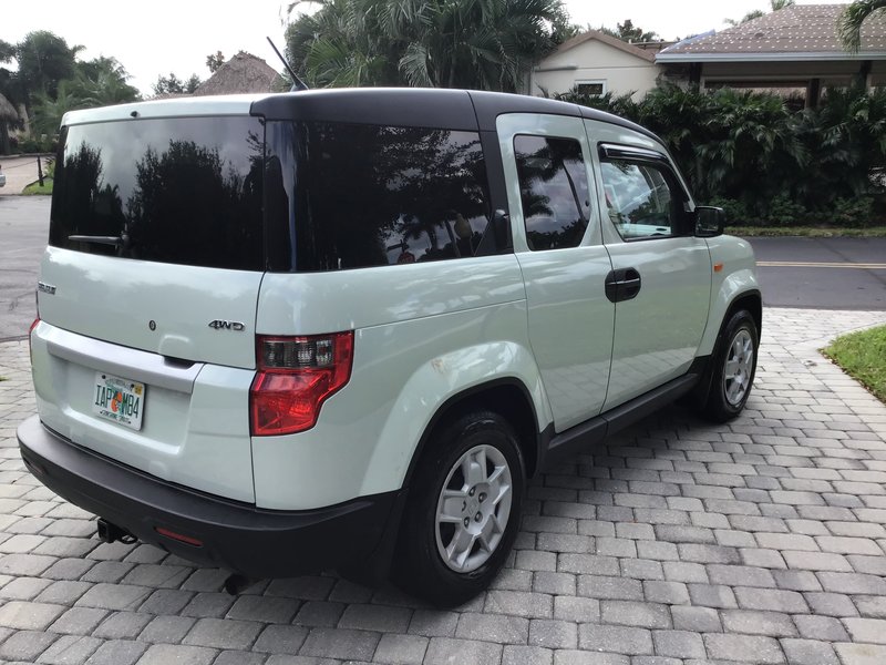 2010 Honda Element, Tow Behind Cars RV For Sale By Owner in Margate, Florida 374497