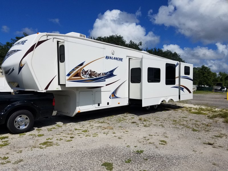 2012 Keystone Avalanche 341TG, 5th Wheels RV For Sale By Owner in Mt