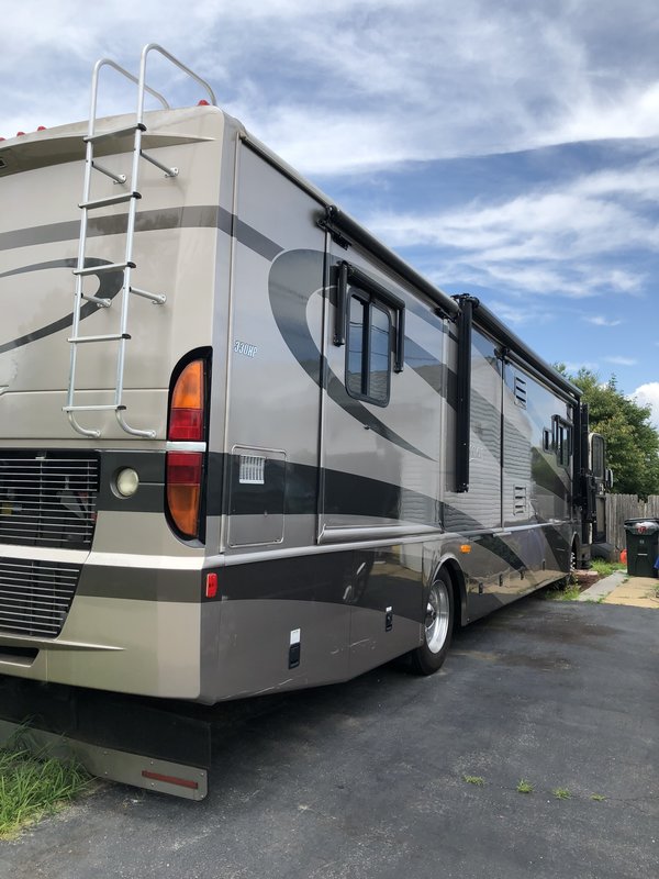 2005 Fleetwood Discovery 39L, Class A - Diesel RV For Sale By Owner in ...