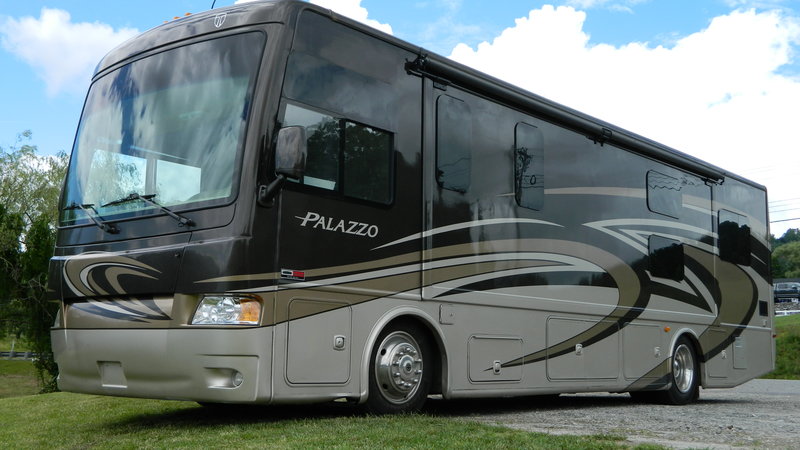 2014 Thor Motor Coach Palazzo 33.3, Class A - Diesel RV For Sale By 2014 Thor Motor Coach Palazzo 33.3