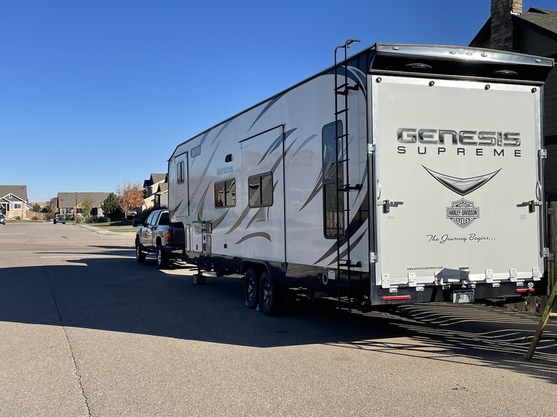 2017 Genesis Supreme 36 CK, Toy Haulers 5th Wheels RV For Sale By Owner