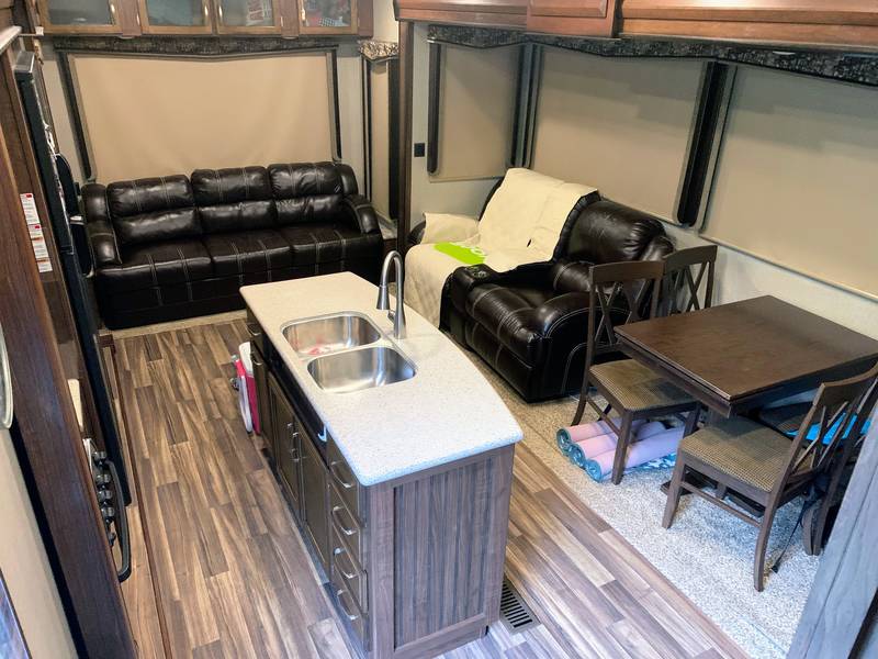 2017 Keystone Montana High Country 305RL, 5th Wheels RV For Sale By