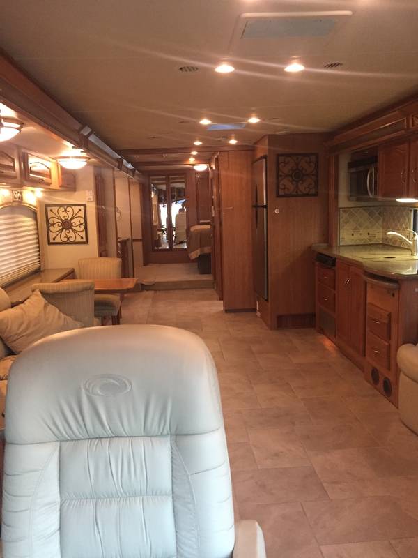 2008 National RV Pacifica PC40E, Class A - Diesel RV For Sale By Owner
