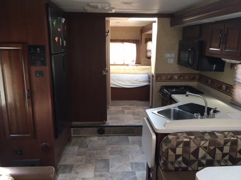 2013 Forest River Sunseeker 3050S, Class C RV For Sale By Owner in