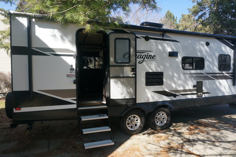 2019 Grand Design Imagine 2600rb, Class C RV For Sale By Owner in Clarkston, Michigan