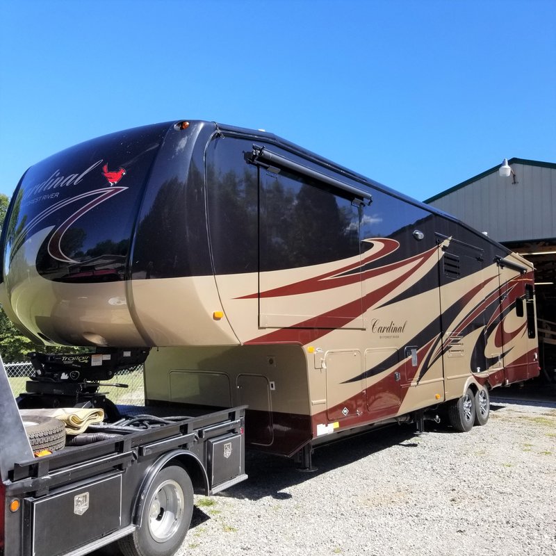 2012 Forest River Cardinal 3450RL, 5th Wheels RV For Sale By Owner in