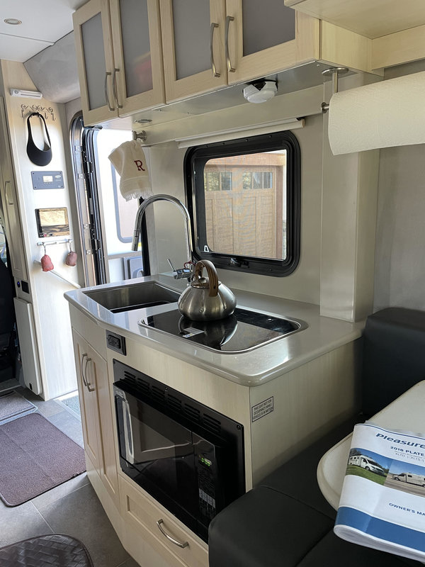 2019 PleasureWay Plateau XLTS, Class B+ RV For Sale By Owner in Pagosa springs, Colorado RVT