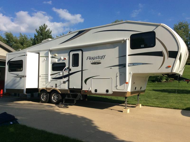 2013 Forest River Flagstaff Classic Super Lite 8528CKWS, 5th Wheels RV For Sale By Owner in Lake 2013 Flagstaff Classic Super Lite 5th Wheel