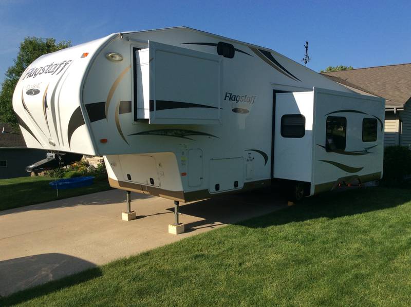 2013 Forest River Flagstaff Classic Super Lite 8528CKWS, 5th Wheels RV For Sale By Owner in Lake 2013 Flagstaff Classic Super Lite 5th Wheel