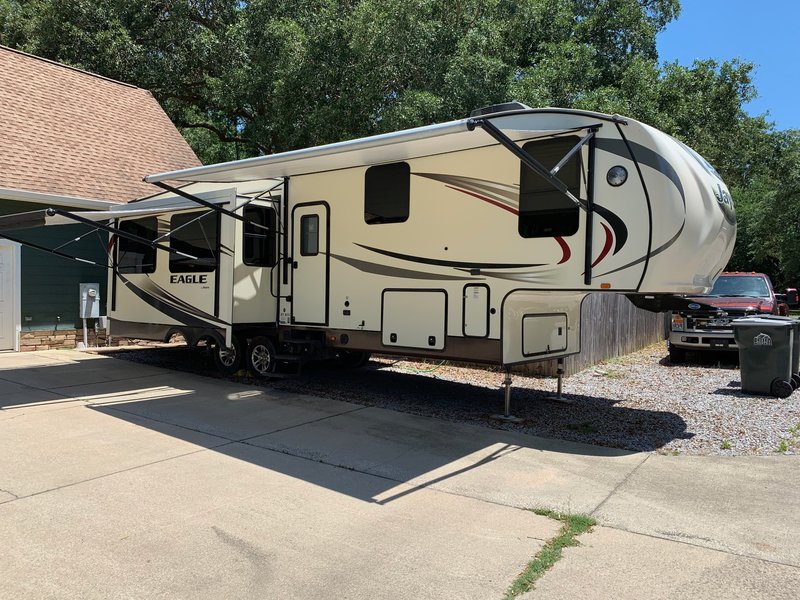 2015 Jayco Eagle 321RSTS, 5th Wheels RV For Sale By Owner in Milton