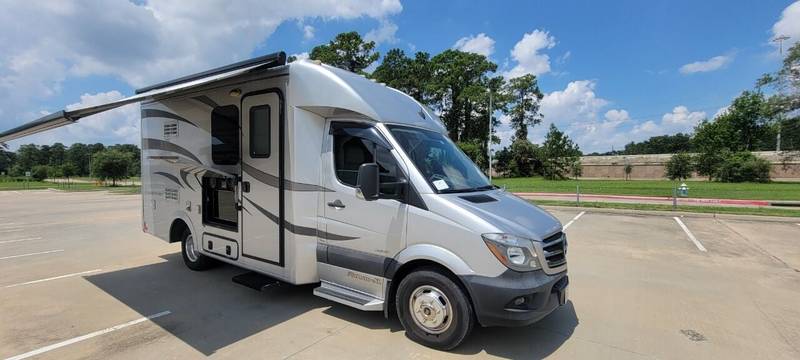 Used 2015 Pleasure-Way Pleasure Way PLATEAU XL for Sale by Dealer in ...