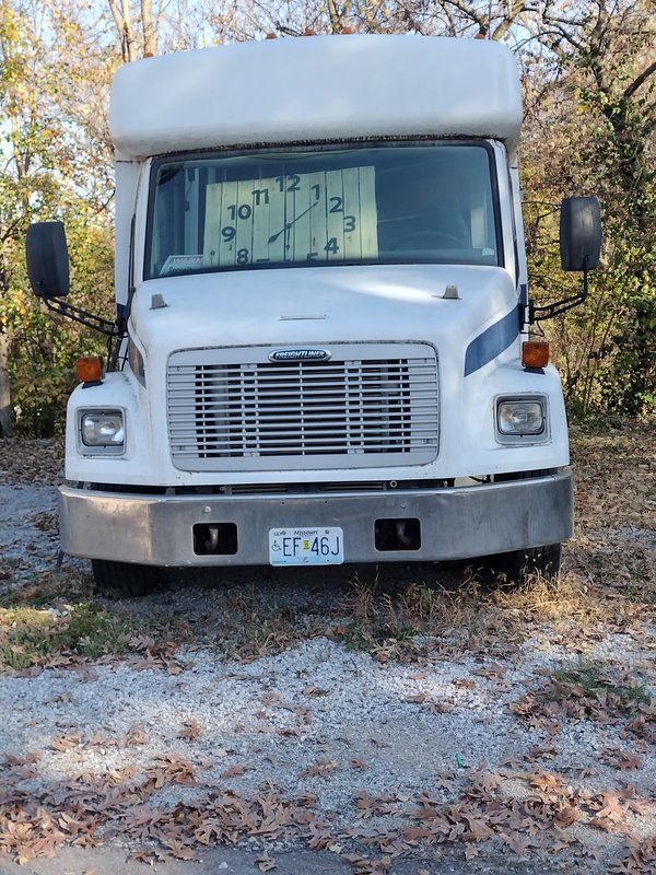 2004 freightliner champion cham, Bus Conversions RV For Sale By Owner in Kansas city, Missouri