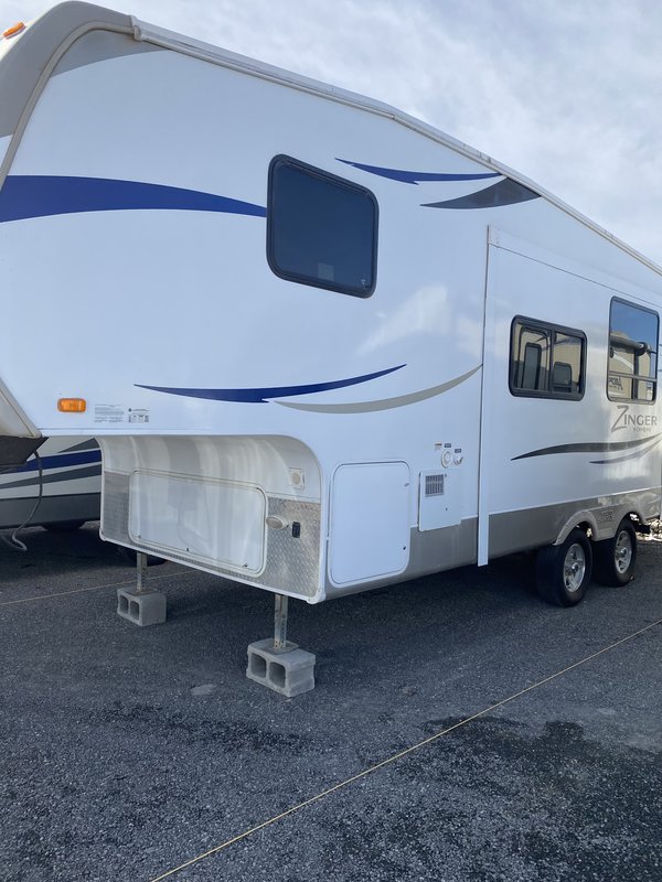 2013 CrossRoads Zinger ZF250BH, 5th Wheels RV For Sale By Owner in