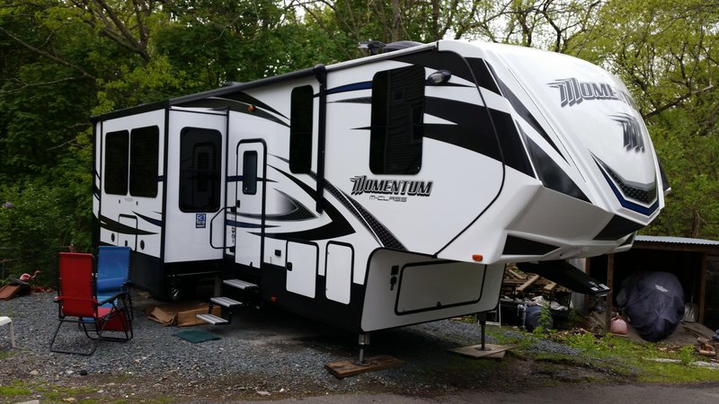 2017 Grand Design Momentum M-Class Momentum 350M, Toy Haulers 5th Wheels RV For Sale By Owner in 2017 Grand Design Momentum 350m For Sale