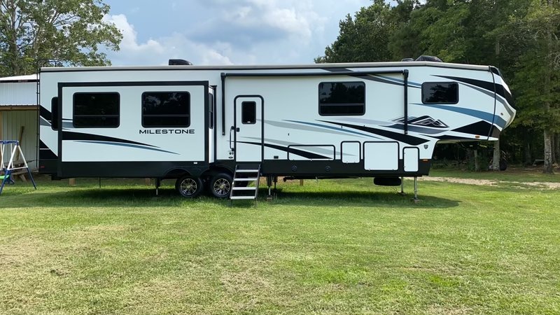 2021 Heartland Milestone 377MB, 5th Wheels RV For Sale By Owner in ...