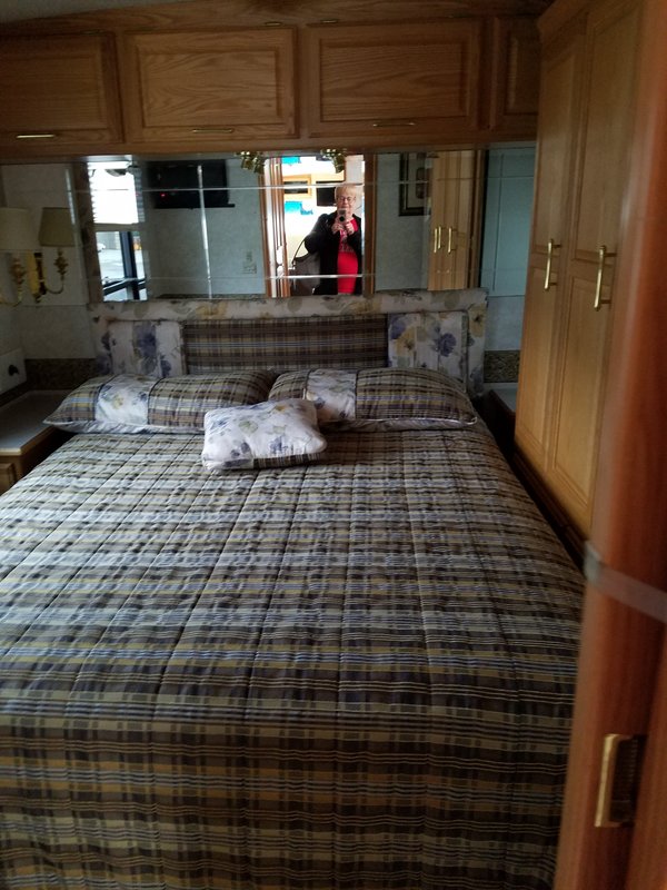 Used 2004 Winnebago Journey 34H for Sale by Owner in Bellville, Ohio RVT