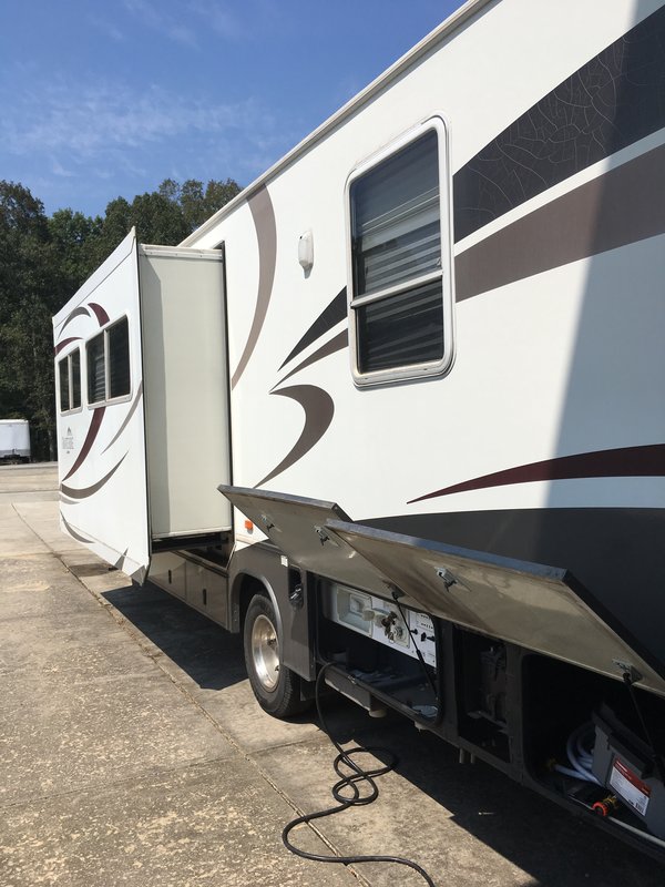 2005 Jayco Granite Ridge 3100SS, Class C RV For Sale By Owner in