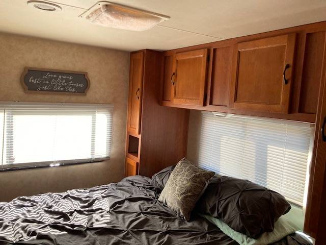 13 Coachmen Freelander 32bh Class C Rv For Sale By Owner In Orion Township Michigan Rvt Com