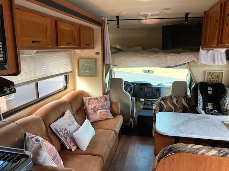 13 Coachmen Freelander 32bh Class C Rv For Sale By Owner In Orion Township Michigan Rvt Com