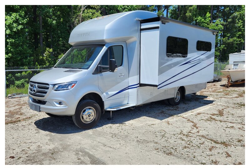 2022 Tiffin Wayfarer 25RW