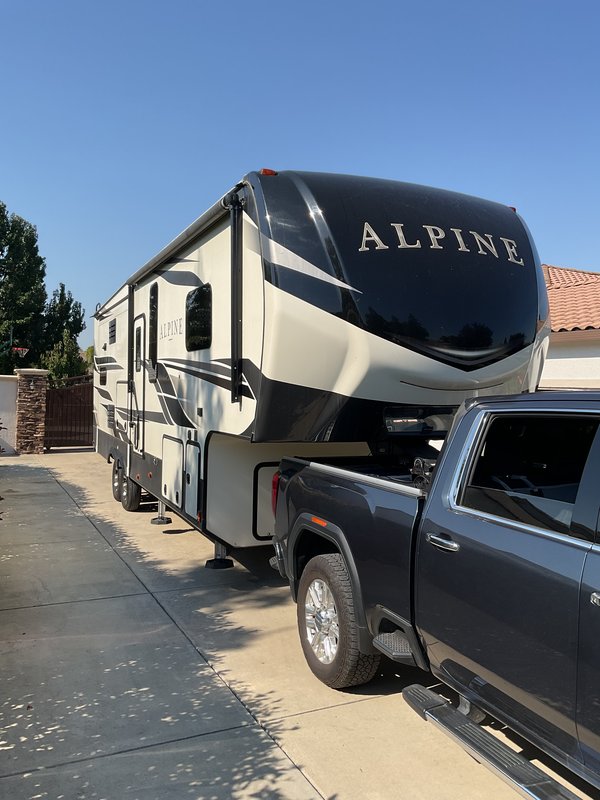 2020 Keystone Alpine 3320MK, 5th Wheels RV For Sale By Owner in