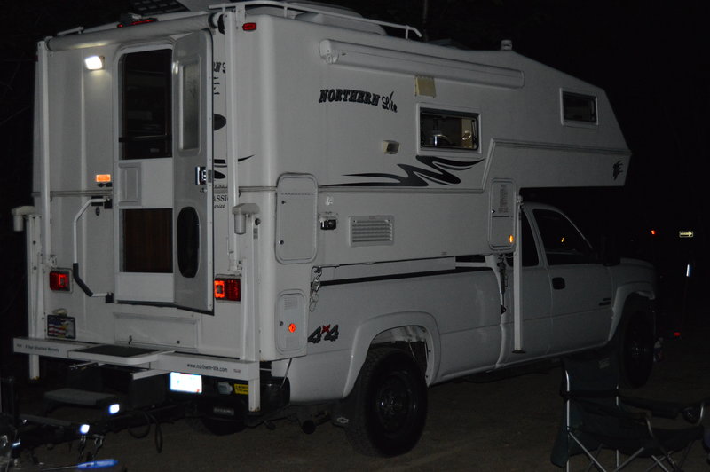 2011 Northern Lite Special Edition 9.6 SE, Truck Campers RV For Sale By ...