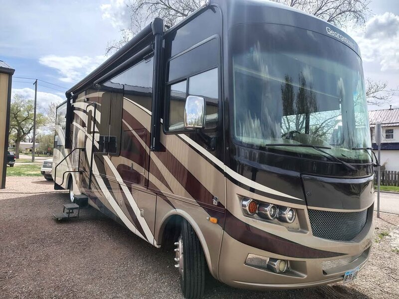 2019 Forest River Georgetown XL 378TS