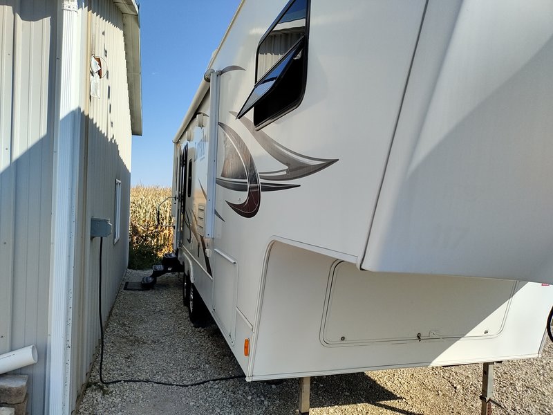 2010 Keystone Laredo 265RL 5th Wheels RV For Sale By Owner In 
