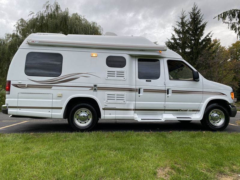 2003 Pleasure-Way Excel TD, Class B RV For Sale in Beach Park, Illinois ...