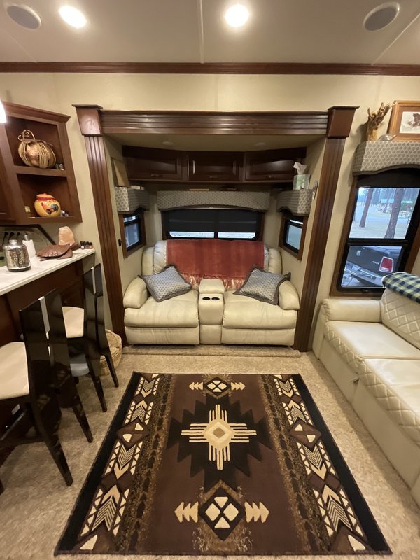 2015 Lifestyle Luxury RV Alfa Gold 3405RK, 5th Wheels RV For Sale By