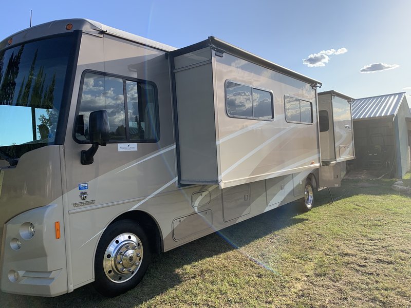 2016 Winnebago Vista LX 35B, Class A - Gas RV For Sale By Owner in ...